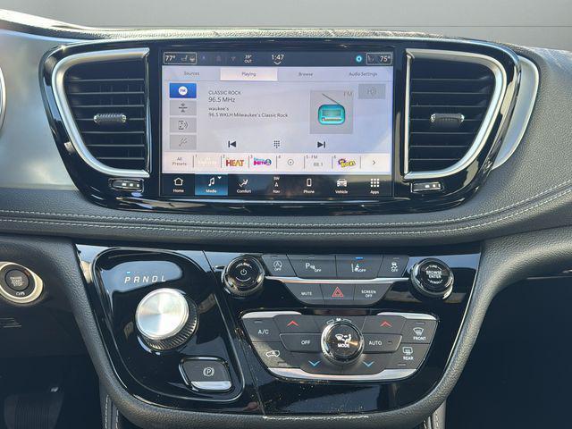 2026 Chrysler Pacifica Limited AWD