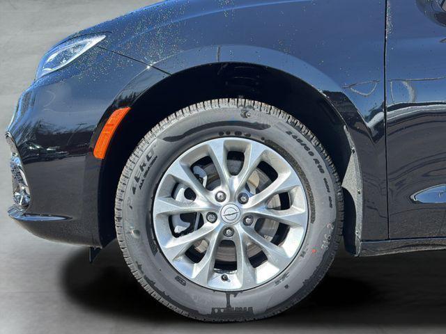 2026 Chrysler Pacifica Limited AWD