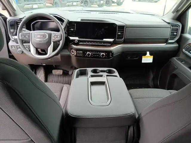 2026 GMC Sierra 3500HD Crew Cab, Long Bed, SLE, 4WD