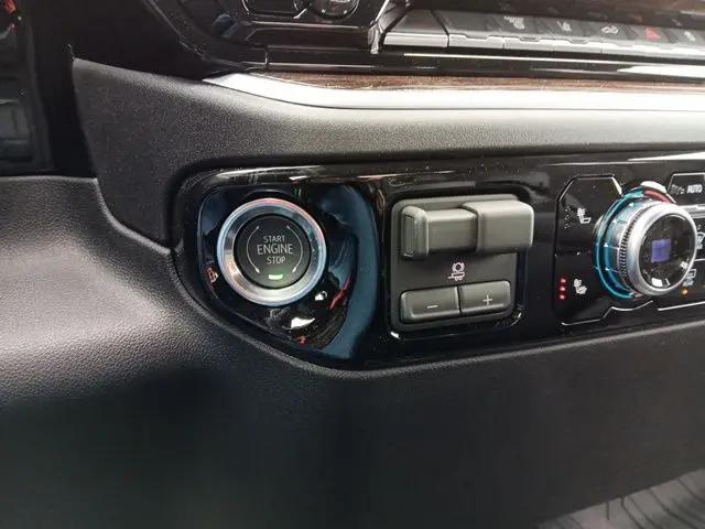 2026 GMC Sierra 3500HD Crew Cab, Long Bed, SLE, 4WD