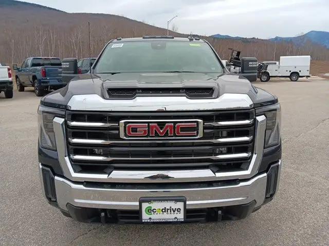 2026 GMC Sierra 3500HD Crew Cab, Long Bed, SLE, 4WD