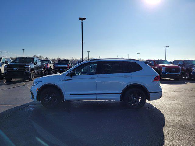 2024 Volkswagen Tiguan 2.0T SE R-Line Black