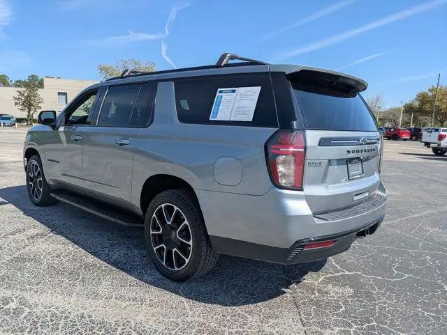 2023 Chevrolet Suburban 4WD RST