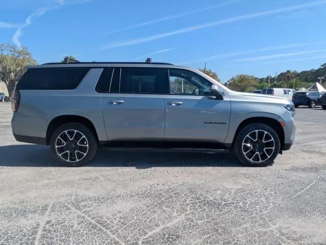 2023 Chevrolet Suburban 4WD RST
