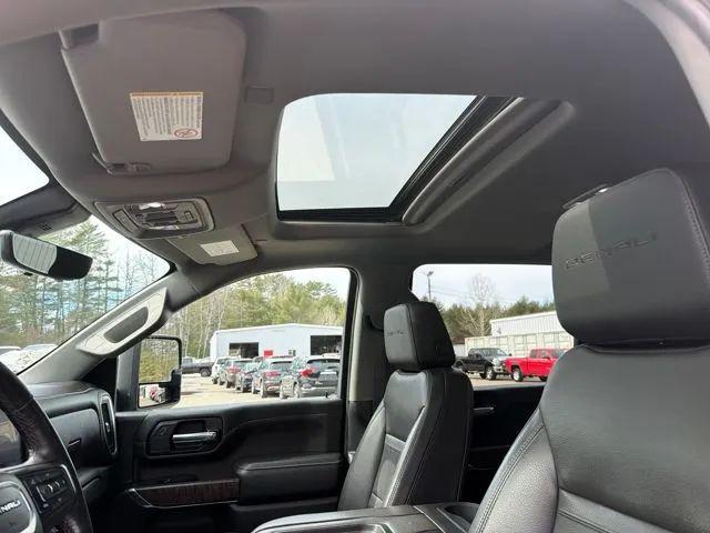 2022 GMC Sierra 2500HD 4WD Crew Cab Standard Bed Denali