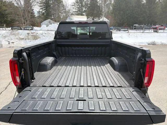 2022 GMC Sierra 2500HD 4WD Crew Cab Standard Bed Denali