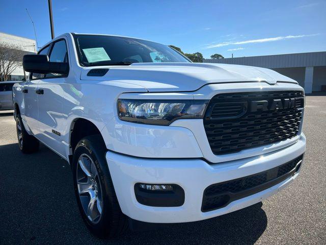 2025 Ram 1500 Tradesman Crew Cab 4x4 5'7" Box