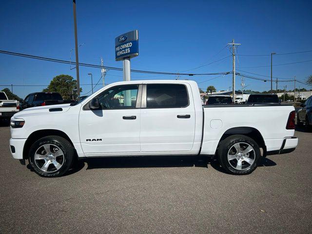2025 Ram 1500 Tradesman Crew Cab 4x4 5'7" Box