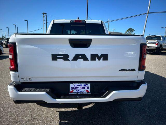 2025 Ram 1500 Tradesman Crew Cab 4x4 5'7" Box