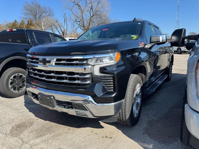 2022 Chevrolet Silverado 1500 4WD Crew Cab Short Bed LTZ