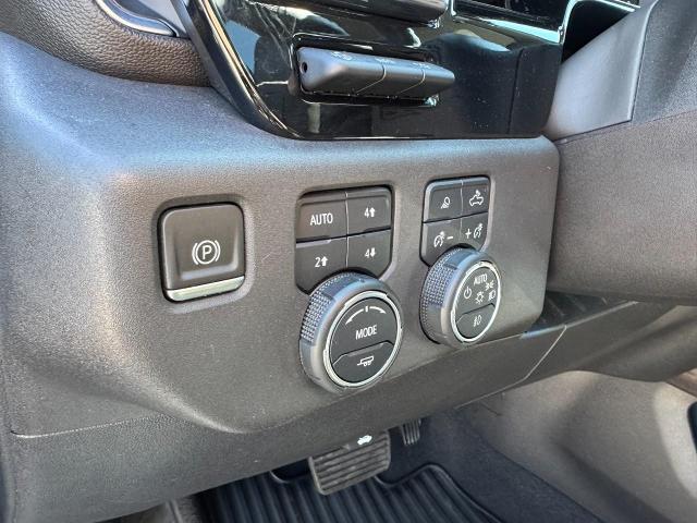 2022 Chevrolet Silverado 1500 4WD Crew Cab Short Bed LTZ