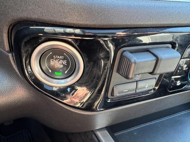2022 Chevrolet Silverado 1500 4WD Crew Cab Short Bed LTZ