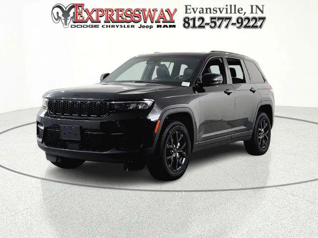 2025 Jeep Grand Cherokee Altitude 4x4 for sale in Evansville, IN