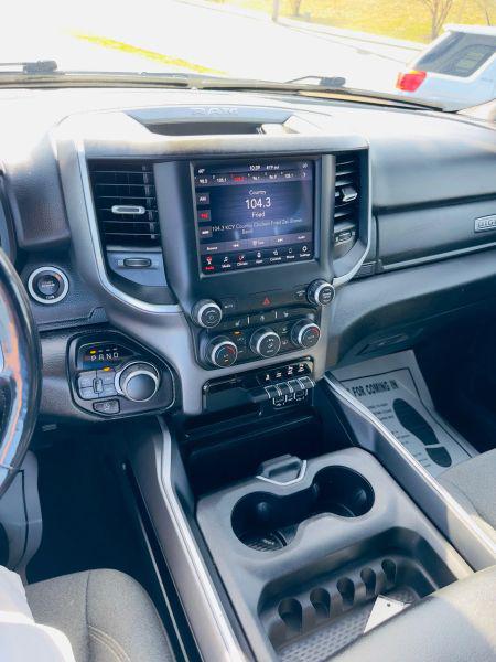 2021 Ram 1500 Big Horn Crew Cab 4x4 5'7" Box