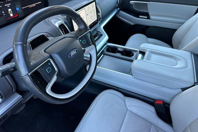 2025 Ford Expedition Platinum MAX