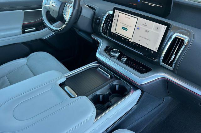 2025 Ford Expedition Platinum MAX