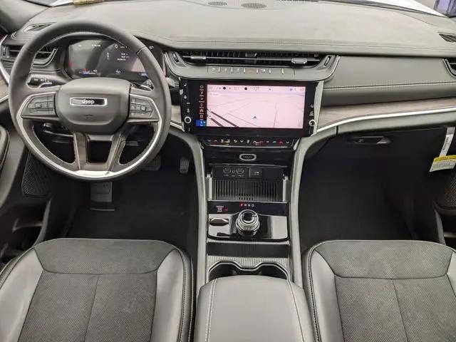 2026 Jeep Grand Cherokee L Altitude 4x4