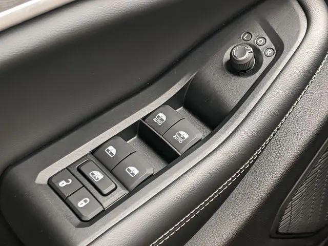 2026 Jeep Grand Cherokee L Altitude 4x4