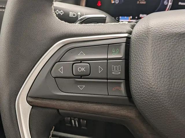 2026 Jeep Grand Cherokee L Altitude 4x4
