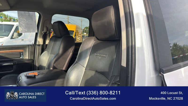 2017 Ram 3500 Laramie Crew Cab 4x4 8' Box