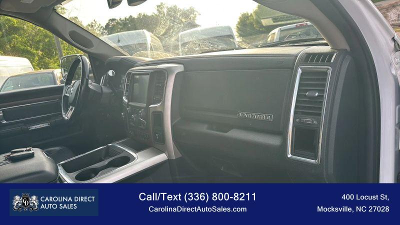 2017 Ram 3500 Laramie Crew Cab 4x4 8' Box