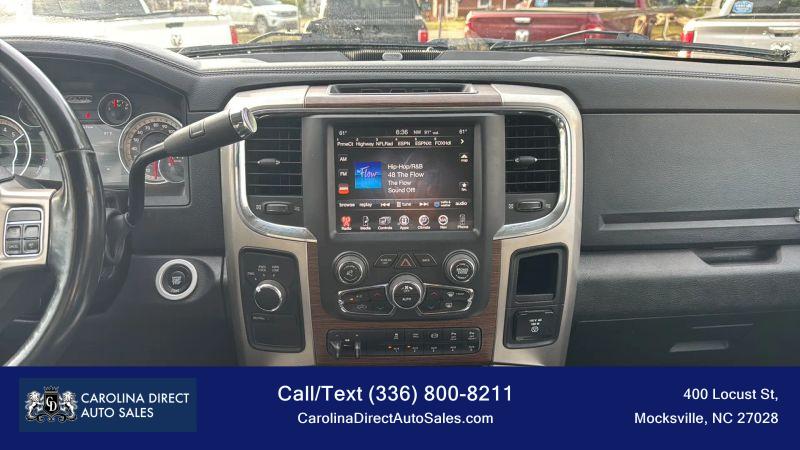 2017 Ram 3500 Laramie Crew Cab 4x4 8' Box