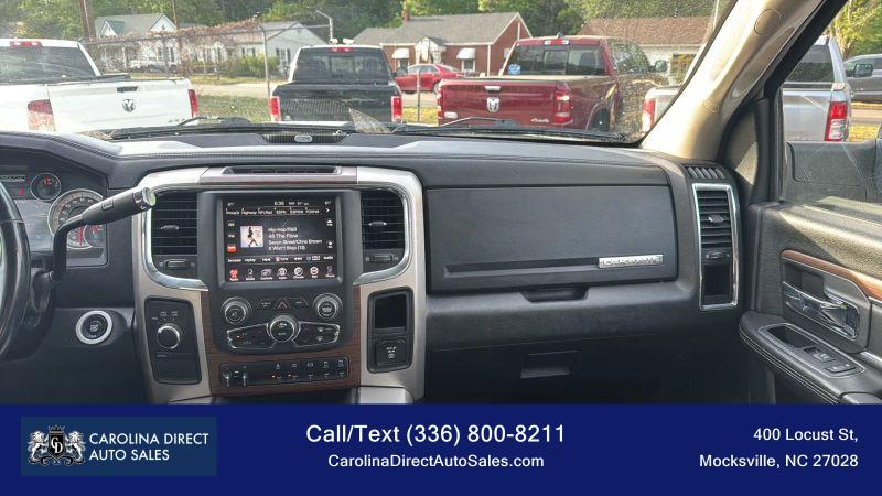 2017 Ram 3500 Laramie Crew Cab 4x4 8' Box