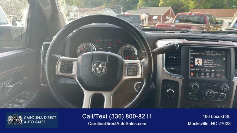 2017 Ram 3500 Laramie Crew Cab 4x4 8' Box