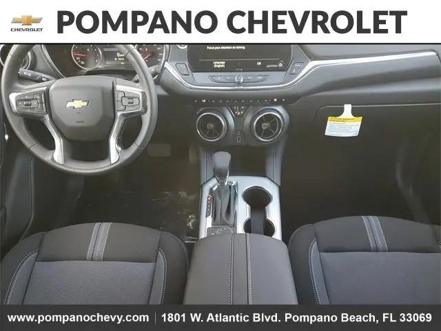 2025 Chevrolet Blazer FWD 2LT