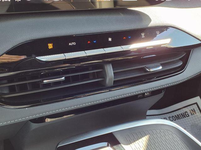 2025 Buick Enclave Preferred FWD