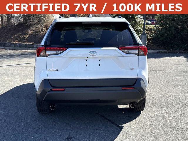 2020 Toyota RAV4 LE 2020 Toyota RAV4 LE