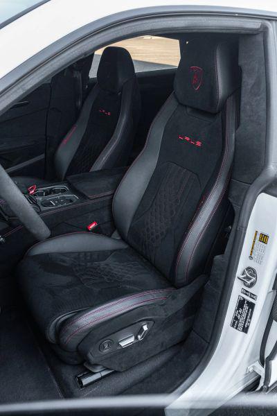 2023 Lamborghini Urus Performante