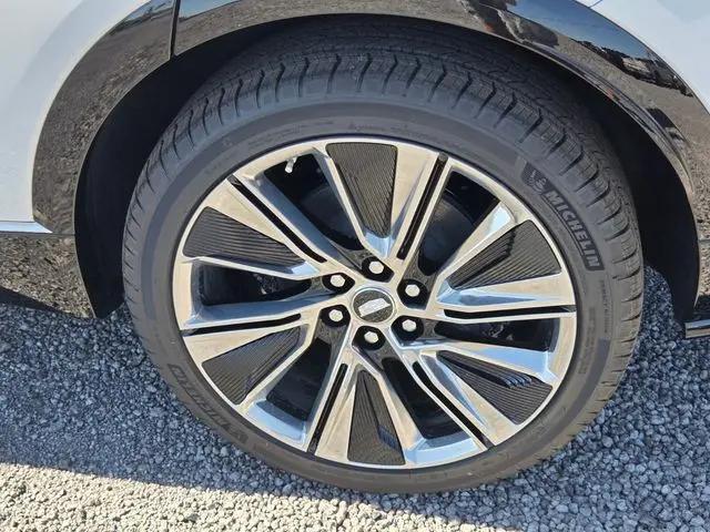 2026 Cadillac iQ Signature Luxury AWD