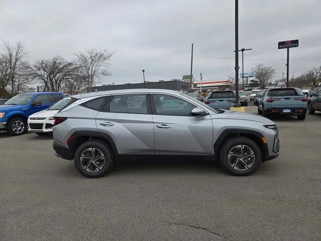 2026 Hyundai Tucson Hybrid Blue SE