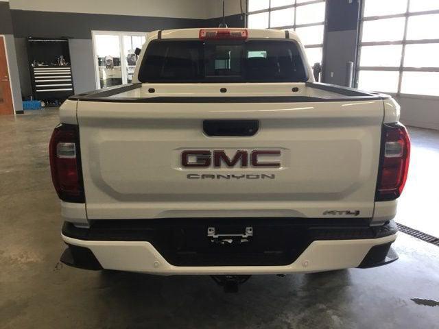 2026 GMC Canyon AT4, 4WD