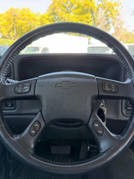 2004 Chevrolet Silverado 3500 LS