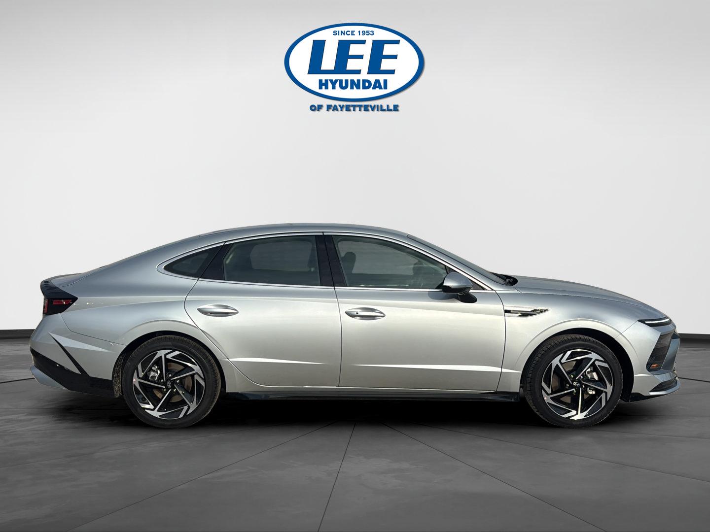 2026 Hyundai Sonata SEL - Photo 6