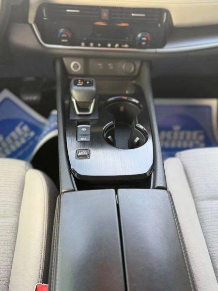 2022 Nissan Rogue SV FWD