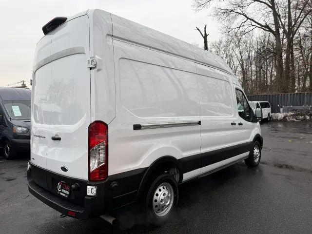 2024 Ford Transit Cargo Van w/LWB