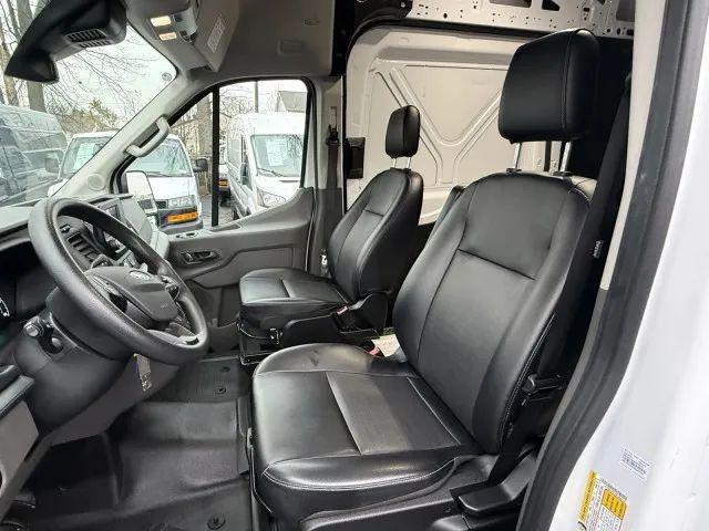 2024 Ford Transit Cargo Van w/LWB