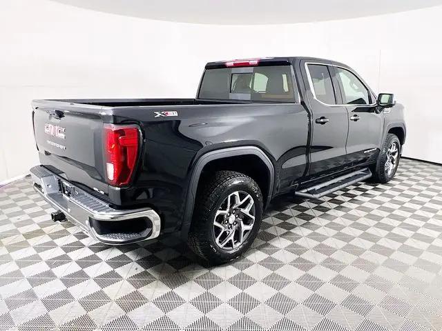 2026 GMC Sierra 1500 Double Cab, Standard Bed, SLE, 4WD