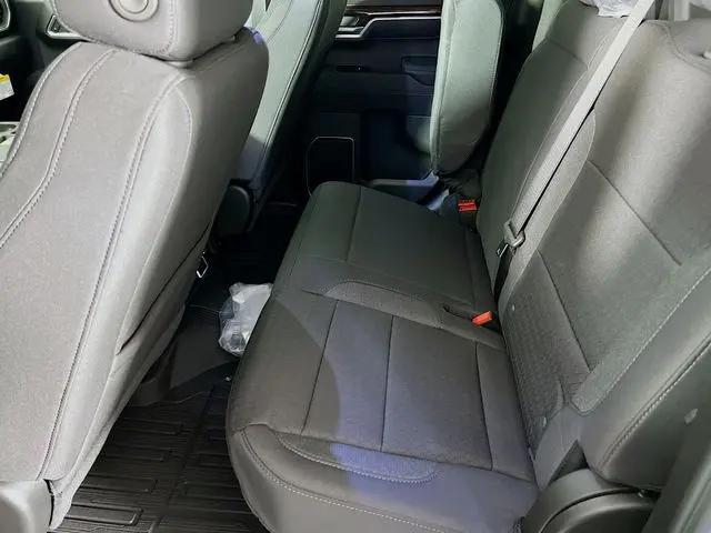 2026 GMC Sierra 1500 Double Cab, Standard Bed, SLE, 4WD
