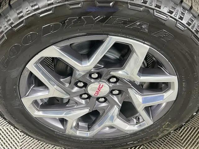 2026 GMC Sierra 1500 Double Cab, Standard Bed, SLE, 4WD