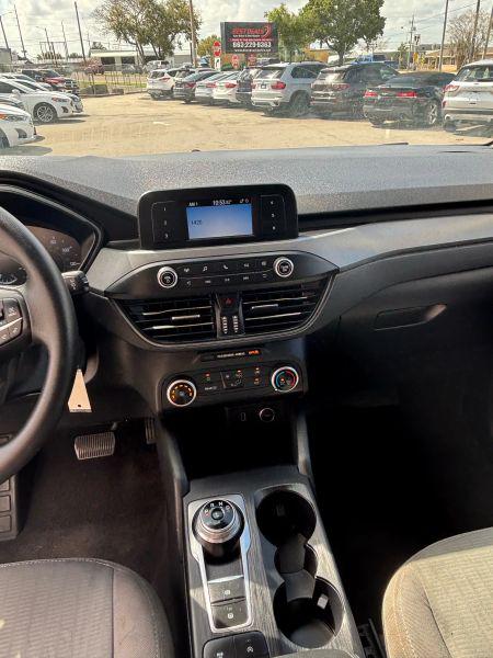 2020 Ford Escape S