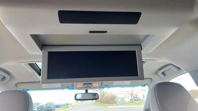 2017 Toyota Sienna XLE Premium 8 Passenger