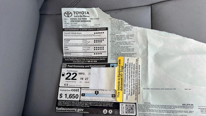 2017 Toyota Sienna XLE Premium 8 Passenger