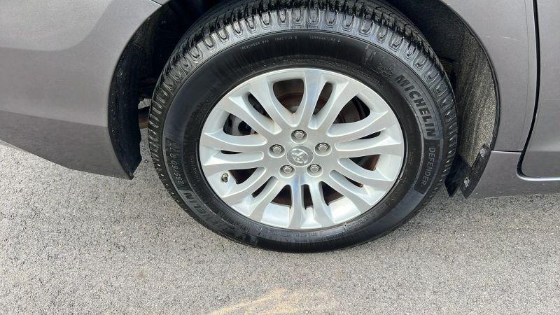 2017 Toyota Sienna XLE Premium 8 Passenger