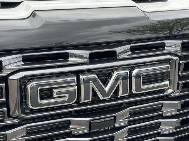 2026 GMC Sierra 3500HD Crew Cab, Long Bed, Denali Ultimate Dual Rear Wheel, 4WD