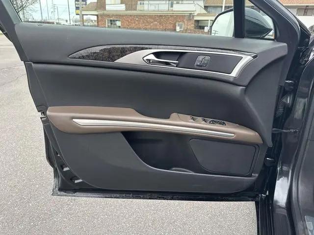 2013 Lincoln MKZ FWD