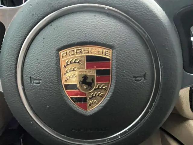 2023 Porsche Cayenne Platinum Edition